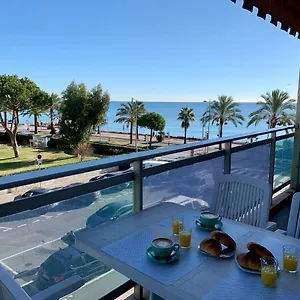 F1 Vue A 30m Des Plages Appartement